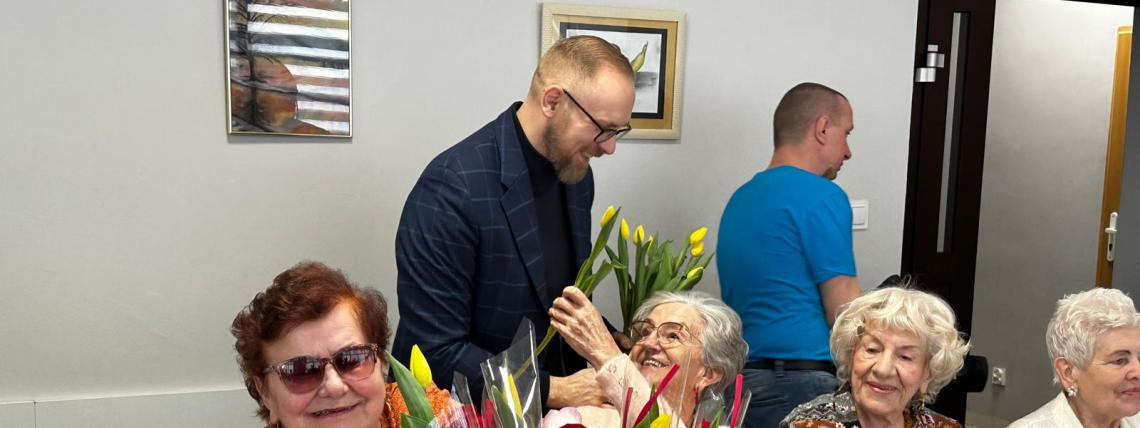 Dzień kobiet w klubie seniora