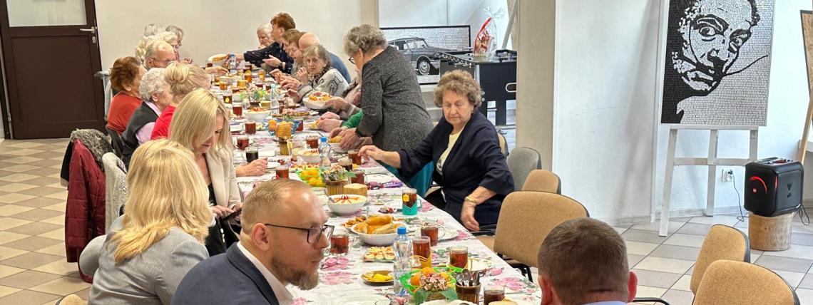Dzień Babci i Dziadka w Klubie Seniora